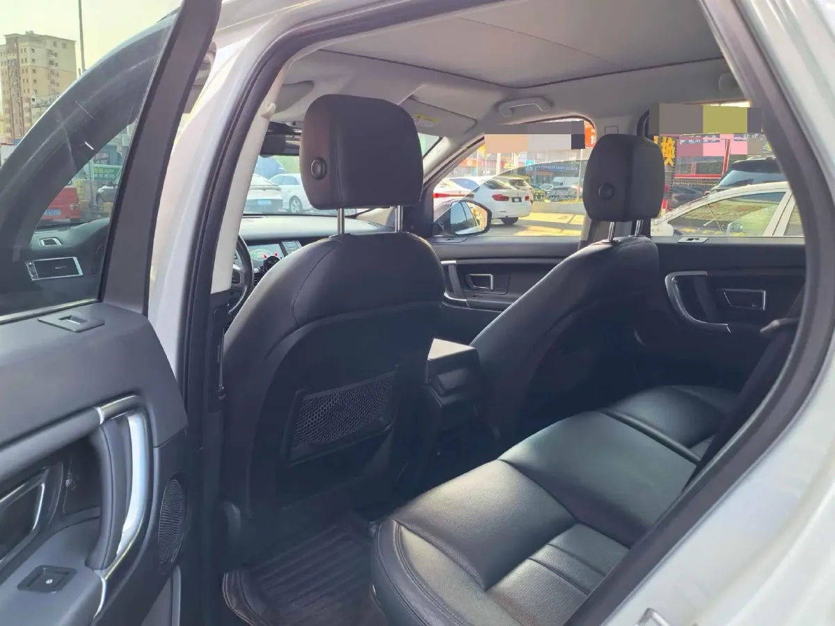 2018 Land Rover Discovery Sport 2.0T 241HP L4 9AT,autocango,china used car exporter,china ev exporter,chinese used car exporter,chinese used ev exporter