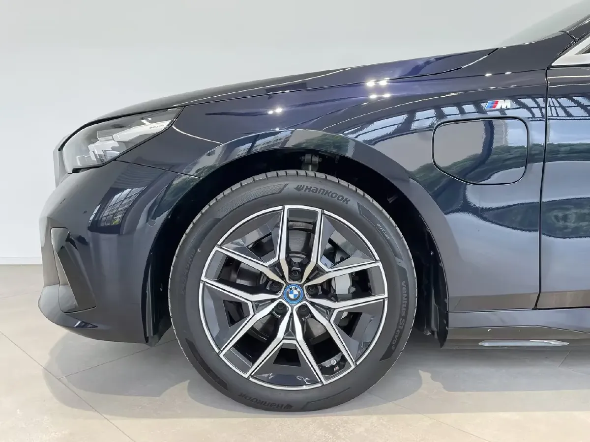2025 BMW i5 BEV 96.96KWH,autocango,china used car exporter,china ev exporter,chinese used car exporter,chinese used ev exporter