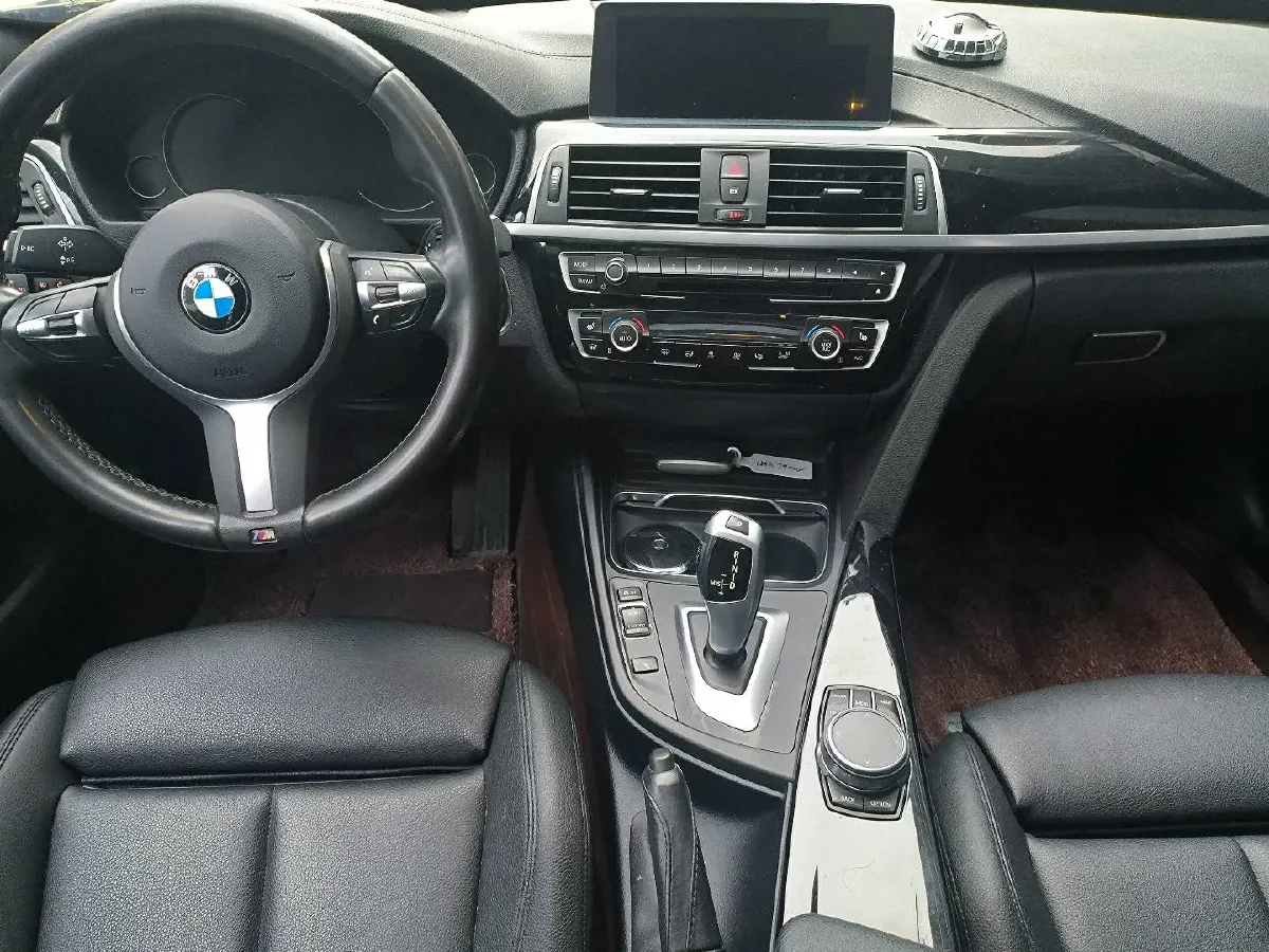 2019 BMW 3 Series GT 2.0T 184HP L4 8AT,autocango,china used car exporter,china ev exporter,chinese used car exporter,chinese used ev exporter