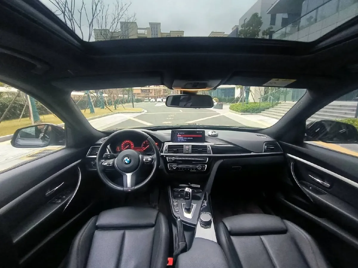 2019 BMW 3 Series GT 2.0T 184HP L4 8AT,autocango,china used car exporter,china ev exporter,chinese used car exporter,chinese used ev exporter