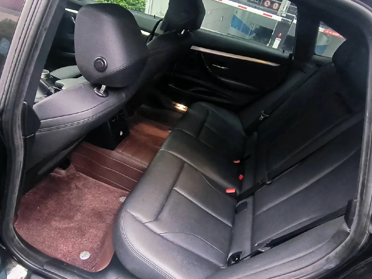 2019 BMW 3 Series GT 2.0T 184HP L4 8AT,autocango,china used car exporter,china ev exporter,chinese used car exporter,chinese used ev exporter