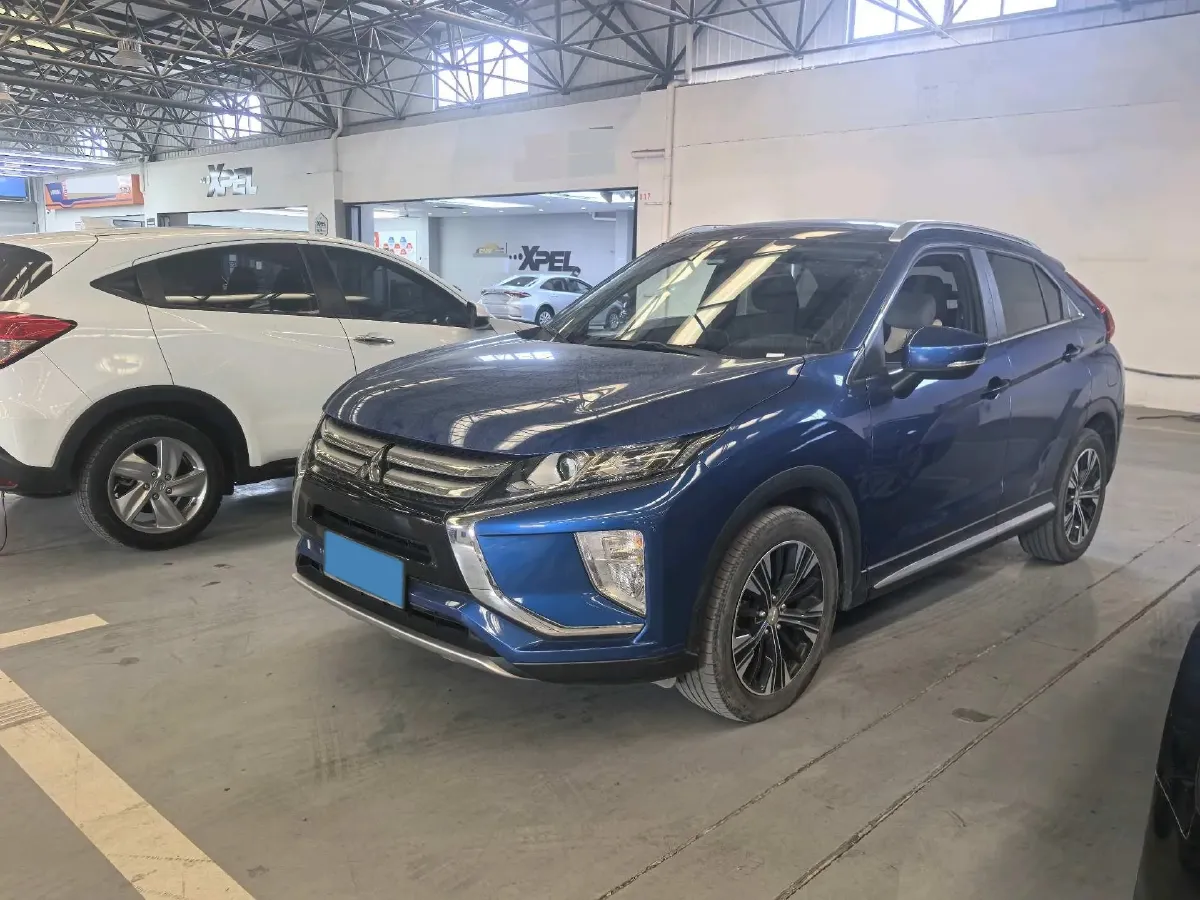 2021 Mitsubishi Eclipse Cross 1.5T 170HP L4 CVT,autocango,china used car exporter,china ev exporter,chinese used car exporter,chinese used ev exporter
