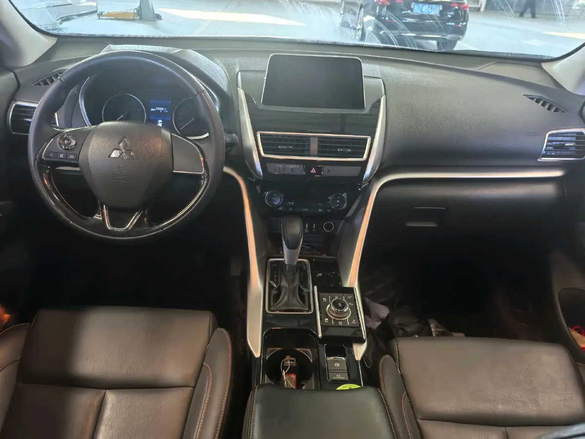 2021 Mitsubishi Eclipse Cross 1.5T 170HP L4 CVT,autocango,china used car exporter,china ev exporter,chinese used car exporter,chinese used ev exporter