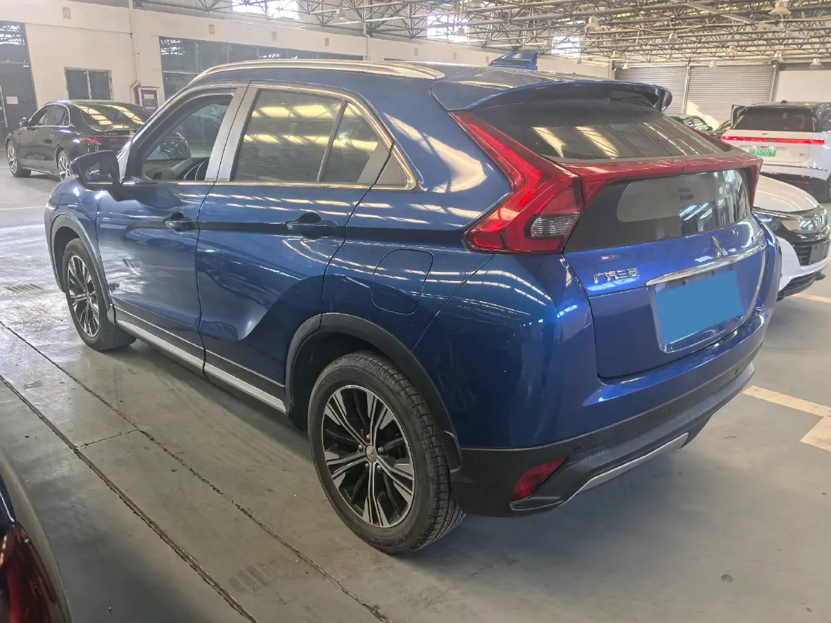 2021 Mitsubishi Eclipse Cross 1.5T 170HP L4 CVT,autocango,china used car exporter,china ev exporter,chinese used car exporter,chinese used ev exporter