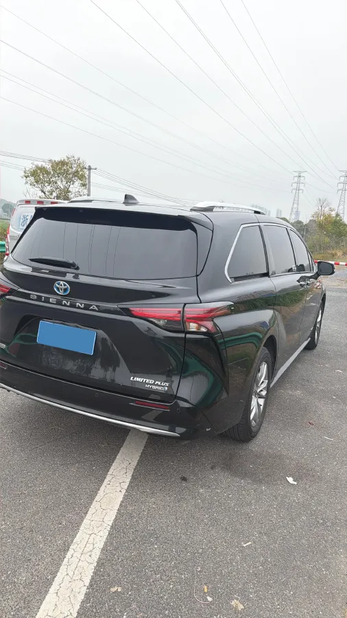2021 Toyota Sienna 2.5L 192HP L4 E-CVT Hybrid,autocango,china used car exporter,china ev exporter,chinese used car exporter,chinese used ev exporter