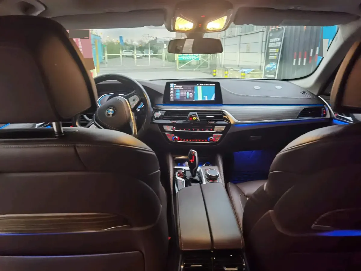 2020 BMW 5 Series 2.0T 184HP L4 8AT PHEV 17.7KWH,autocango,china used car exporter,china ev exporter,chinese used car exporter,chinese used ev exporter