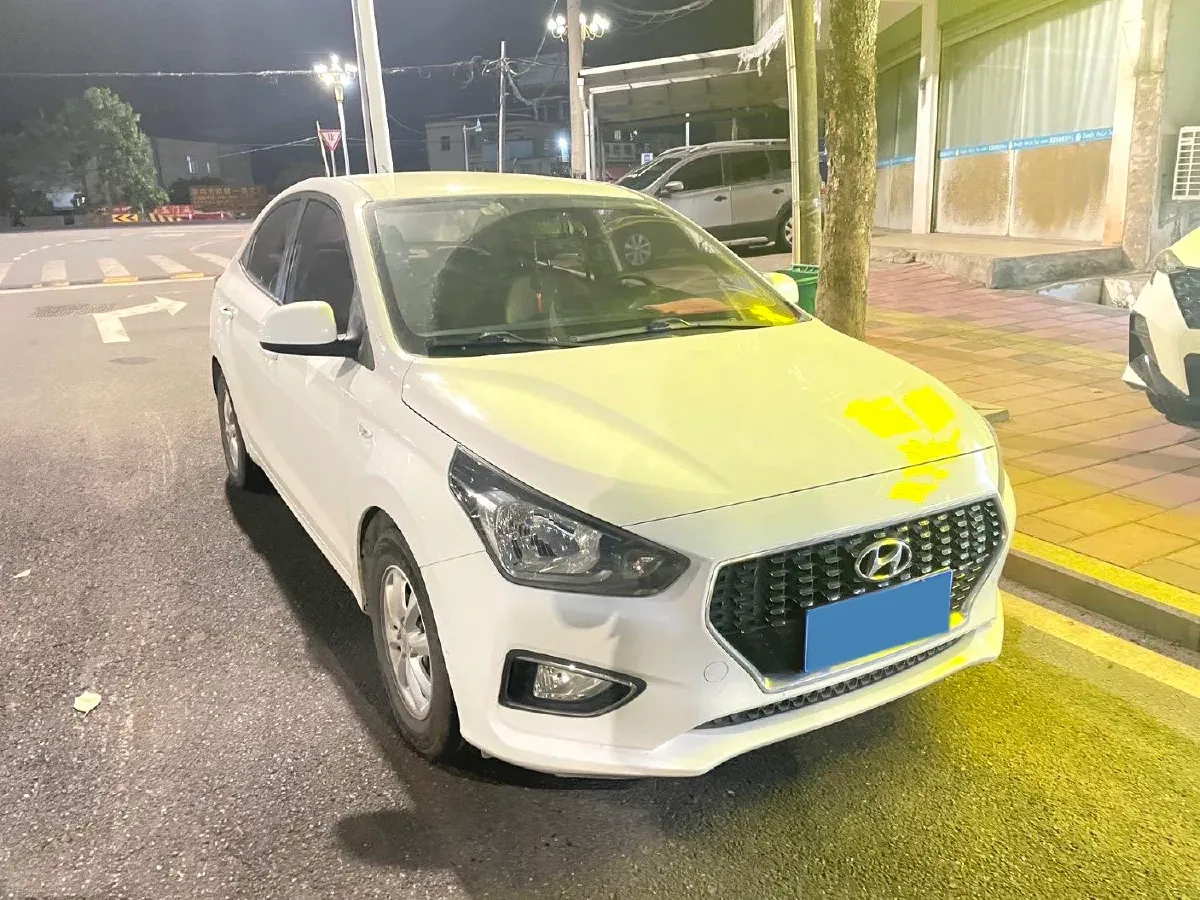 2017 Hyundai Reina 1.4L 95HP L4 5MT,autocango,china used car exporter,china ev exporter,chinese used car exporter,chinese used ev exporter