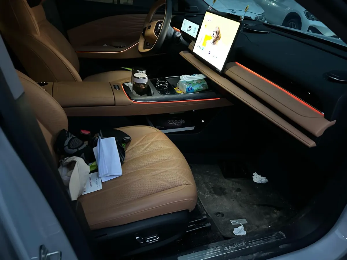 2025 Geely Galaxy Starshine 8 1.5L 112HP L4 1DHT PHEV,autocango,china used car exporter,china ev exporter,chinese used car exporter,chinese used ev exporter