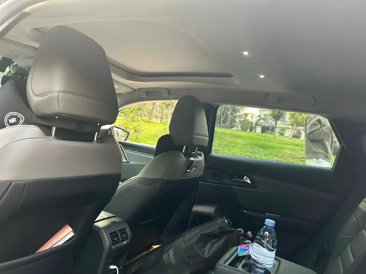 2023 Citroen C5 X 1.6T 175HP L4 8AT,autocango,china used car exporter,china ev exporter,chinese used car exporter,chinese used ev exporter