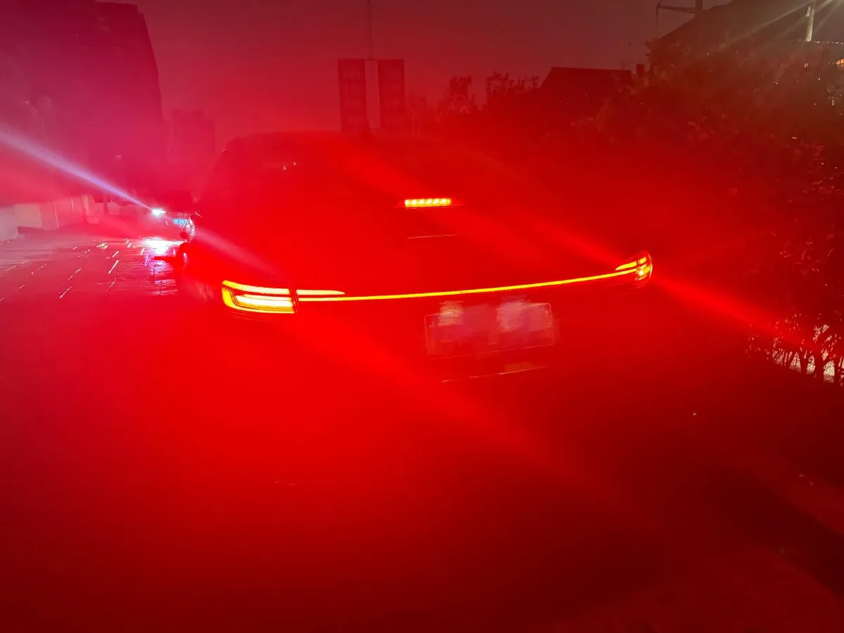 2024 Volkswagen Passat 2.0T 220HP L4 7DCT,autocango,china used car exporter,china ev exporter,chinese used car exporter,chinese used ev exporter