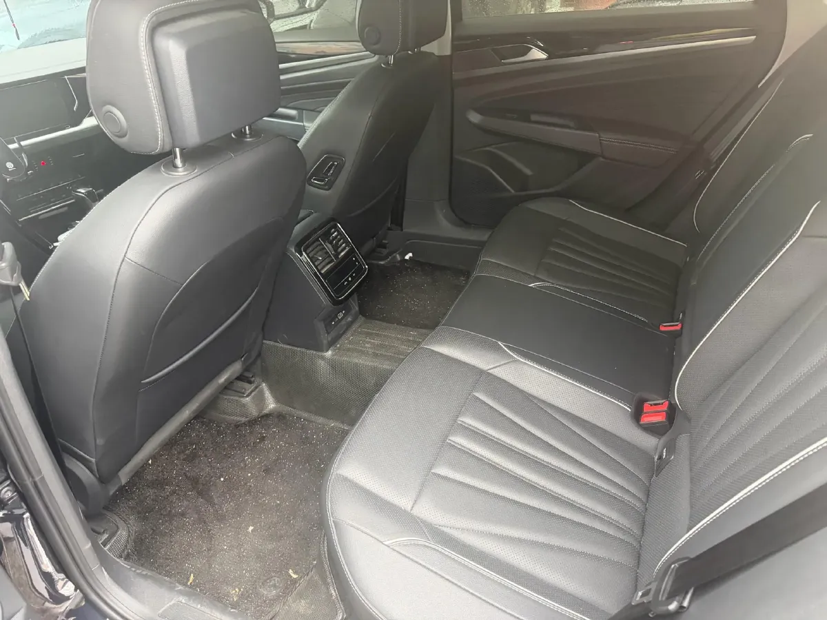 2024 Volkswagen Passat 2.0T 220HP L4 7DCT,autocango,china used car exporter,china ev exporter,chinese used car exporter,chinese used ev exporter