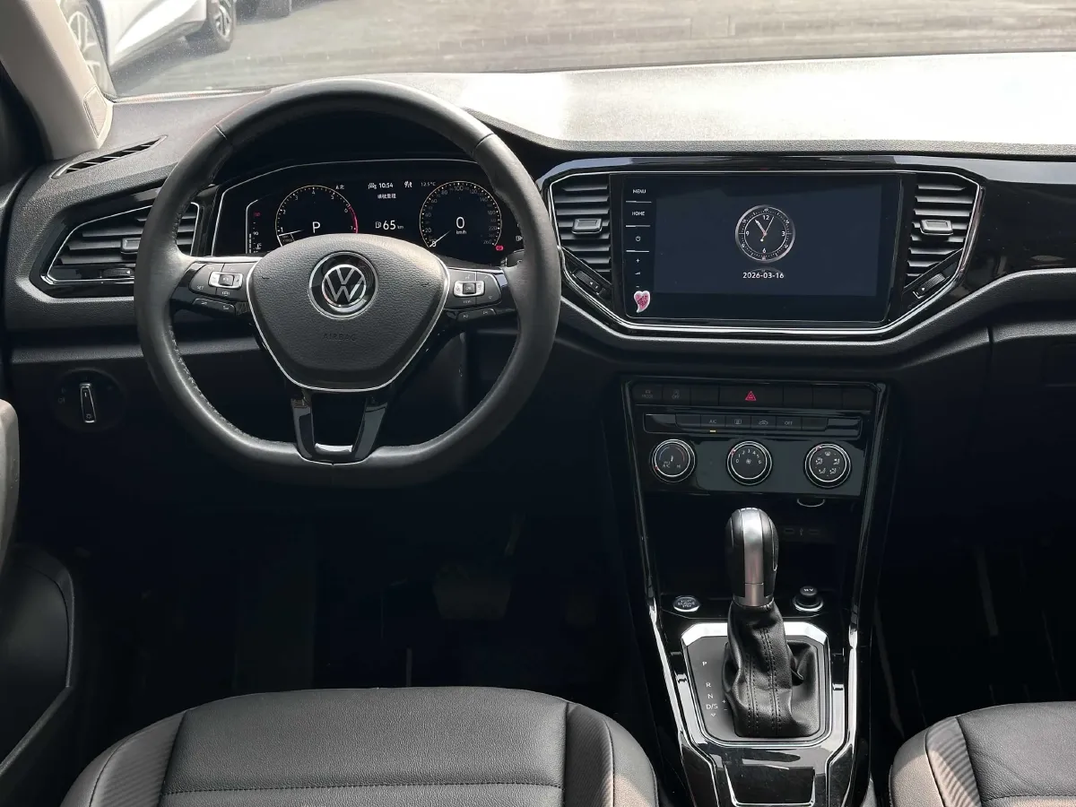 2022 Volkswagen T-Roc 1.4T 150HP L4 7DCT,autocango,china used car exporter,china ev exporter,chinese used car exporter,chinese used ev exporter