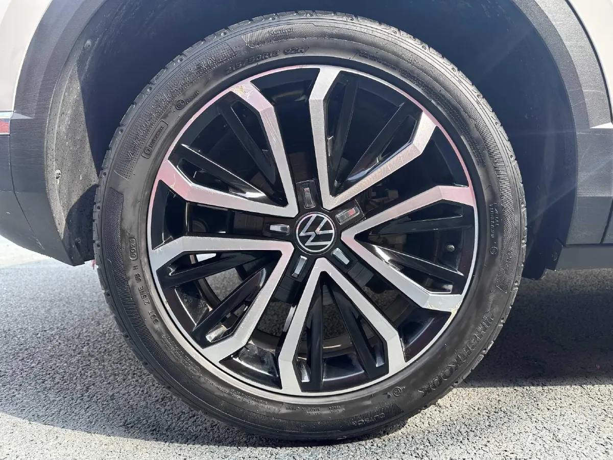 2022 Volkswagen T-Roc 1.4T 150HP L4 7DCT,autocango,china used car exporter,china ev exporter,chinese used car exporter,chinese used ev exporter