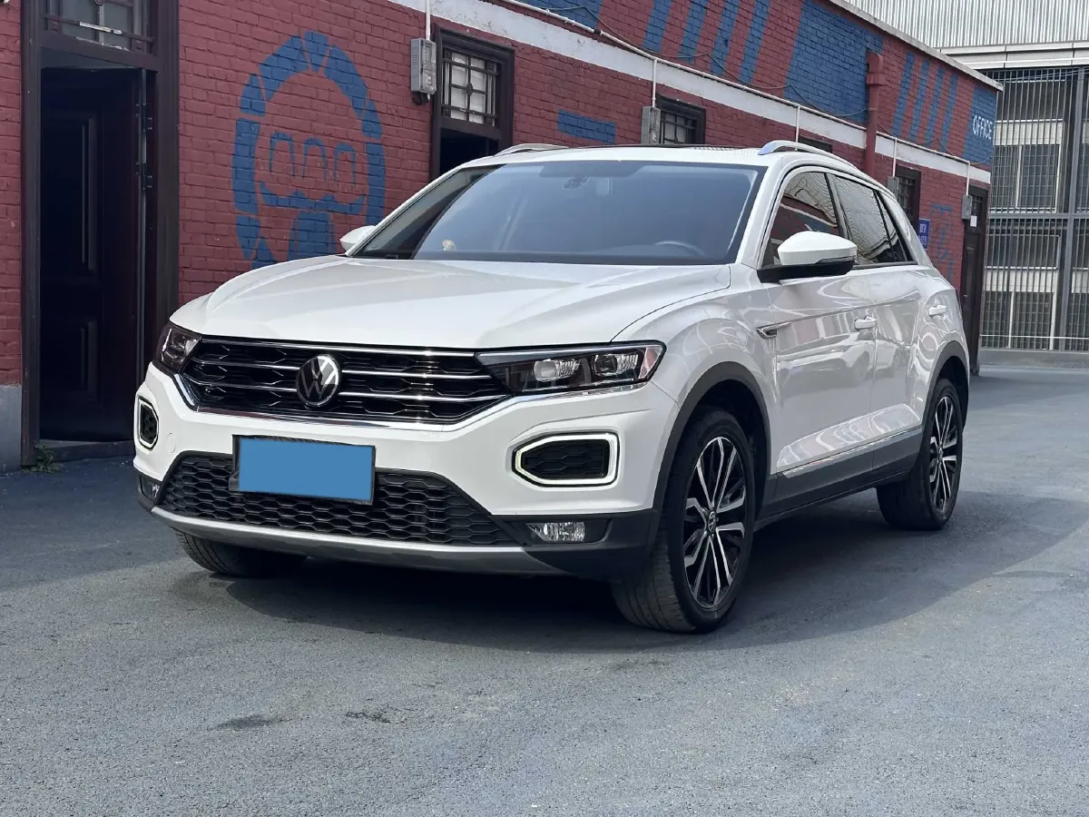 2022 Volkswagen T-Roc 1.4T 150HP L4 7DCT,autocango,china used car exporter,china ev exporter,chinese used car exporter,chinese used ev exporter