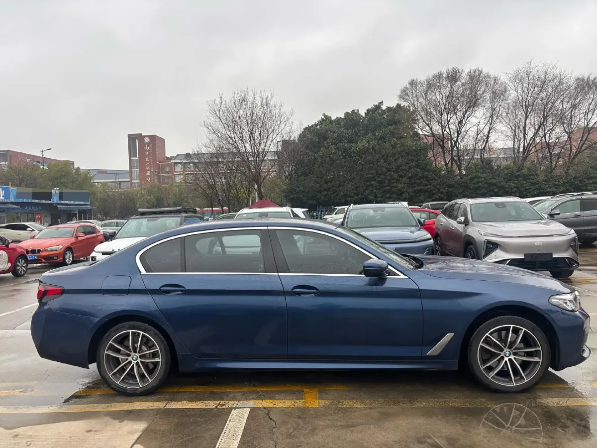 2021 BMW 5 Series 2.0T 184HP L4 8AT,autocango,china used car exporter,china ev exporter,chinese used car exporter,chinese used ev exporter