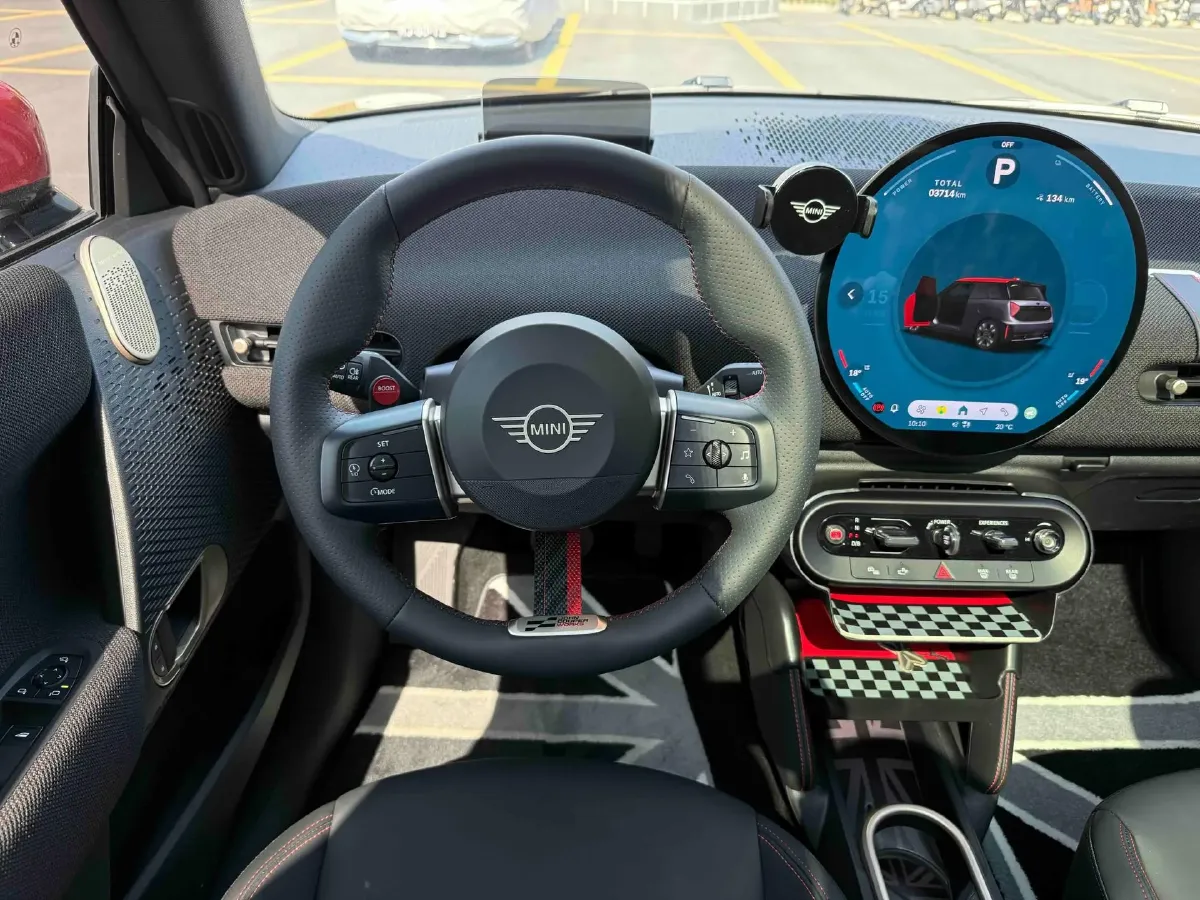 2025 MINI JCW 2.0T 231HP L4 7DCT,autocango,china used car exporter,china ev exporter,chinese used car exporter,chinese used ev exporter