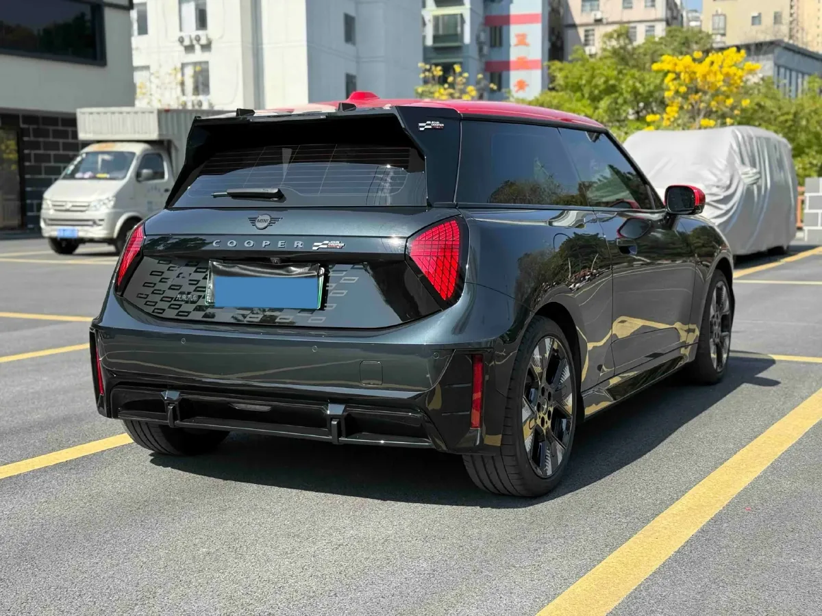 2025 MINI JCW 2.0T 231HP L4 7DCT,autocango,china used car exporter,china ev exporter,chinese used car exporter,chinese used ev exporter