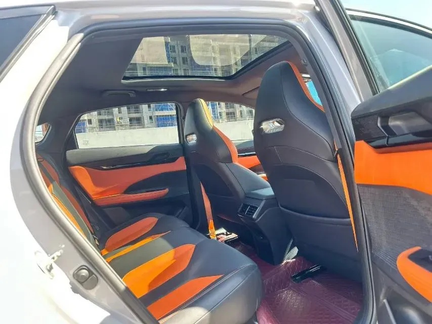 2023 ChangAn UNI-V 1.5T 188HP L4 7DCT,autocango,china used car exporter,china ev exporter,chinese used car exporter,chinese used ev exporter