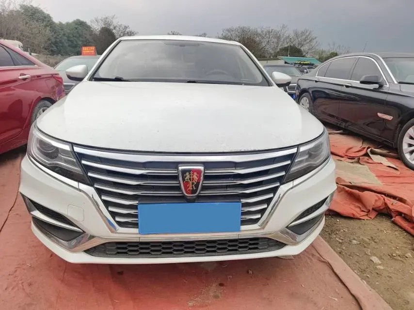 2020 Roewe i6 1.6L 125HP L4 CVT,autocango,china used car exporter,china ev exporter,chinese used car exporter,chinese used ev exporter