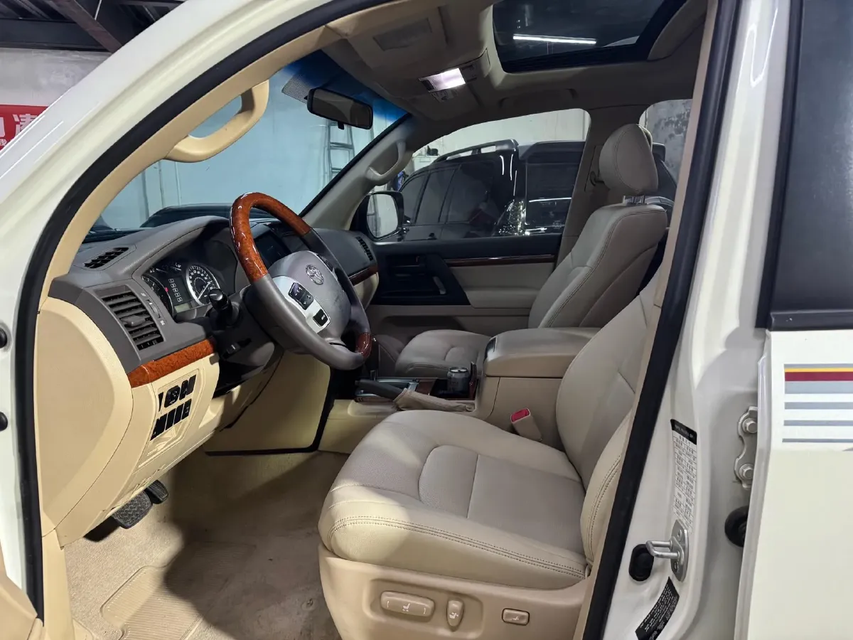 2015 Chery Arrizo 3 1.5L 109HP L4 5MT,autocango,china used car exporter,china ev exporter,chinese used car exporter,chinese used ev exporter