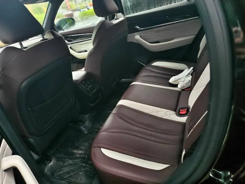 2021 Geely Monjaro 2.0T 218HP L4 7DCT,autocango,china used car exporter,china ev exporter,chinese used car exporter,chinese used ev exporter