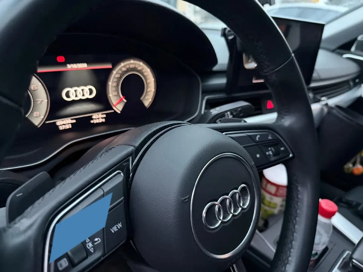 2022 Audi A4L 2.0T 190HP L4 7DCT,autocango,china used car exporter,china ev exporter,chinese used car exporter,chinese used ev exporter