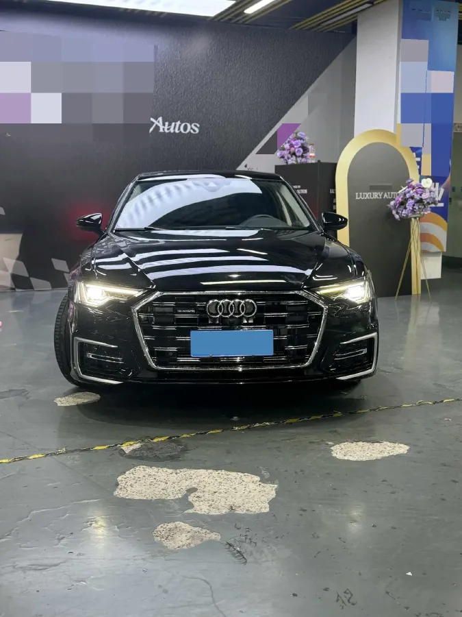 2023 Audi A6L 2.0T 245HP L4 7DCT,autocango,china used car exporter,china ev exporter,chinese used car exporter,chinese used ev exporter