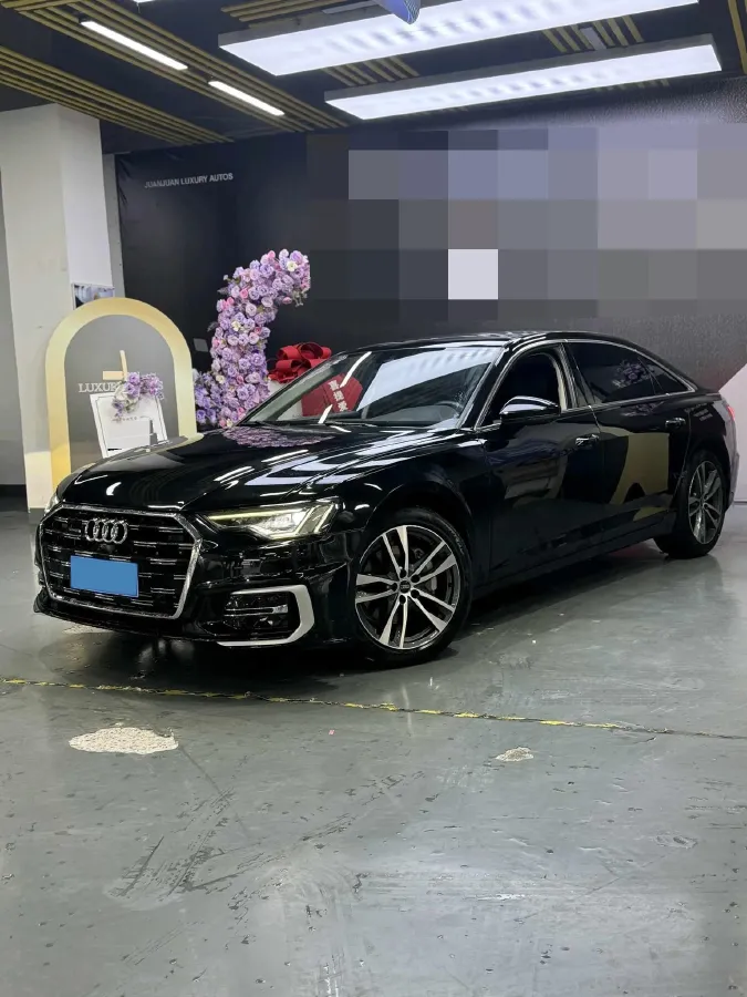 2023 Audi A6L 2.0T 245HP L4 7DCT,autocango,china used car exporter,china ev exporter,chinese used car exporter,chinese used ev exporter
