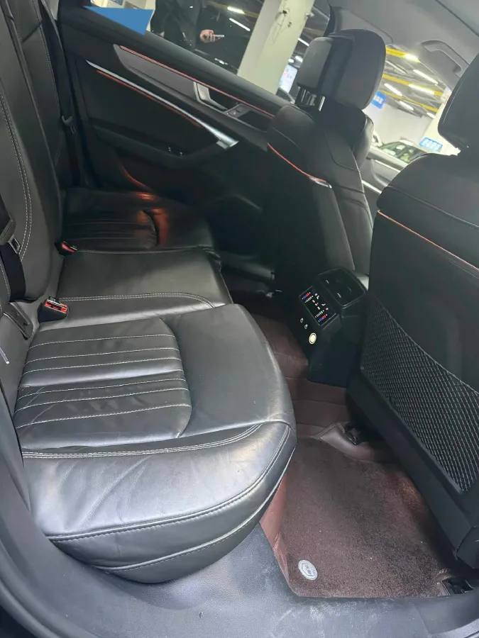 2023 Audi A6L 2.0T 245HP L4 7DCT,autocango,china used car exporter,china ev exporter,chinese used car exporter,chinese used ev exporter