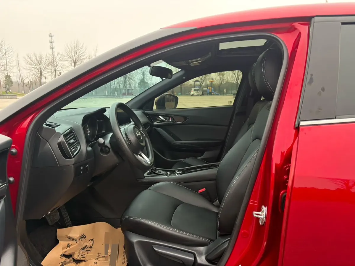 2021 Mazda CX-4 2.0L 158HP L4 6AT,autocango,china used car exporter,china ev exporter,chinese used car exporter,chinese used ev exporter