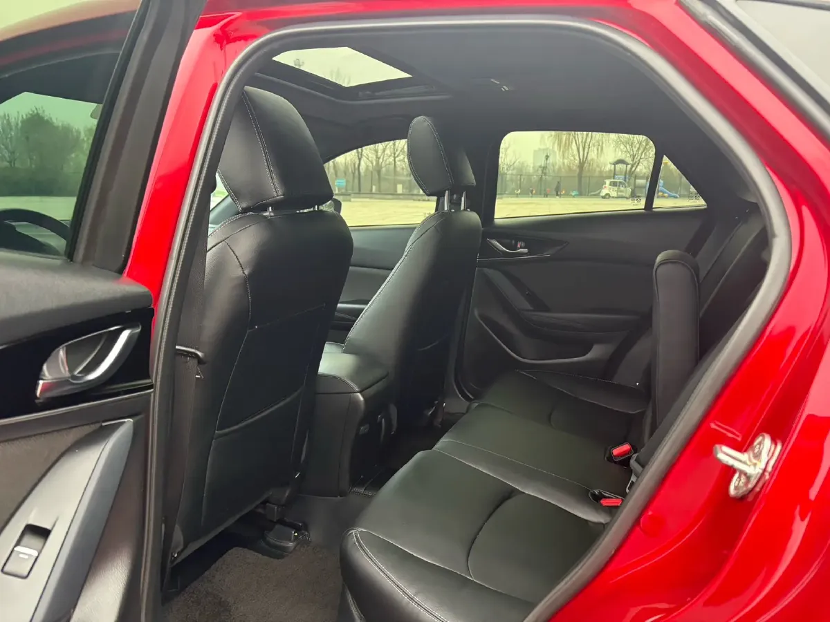 2021 Mazda CX-4 2.0L 158HP L4 6AT,autocango,china used car exporter,china ev exporter,chinese used car exporter,chinese used ev exporter