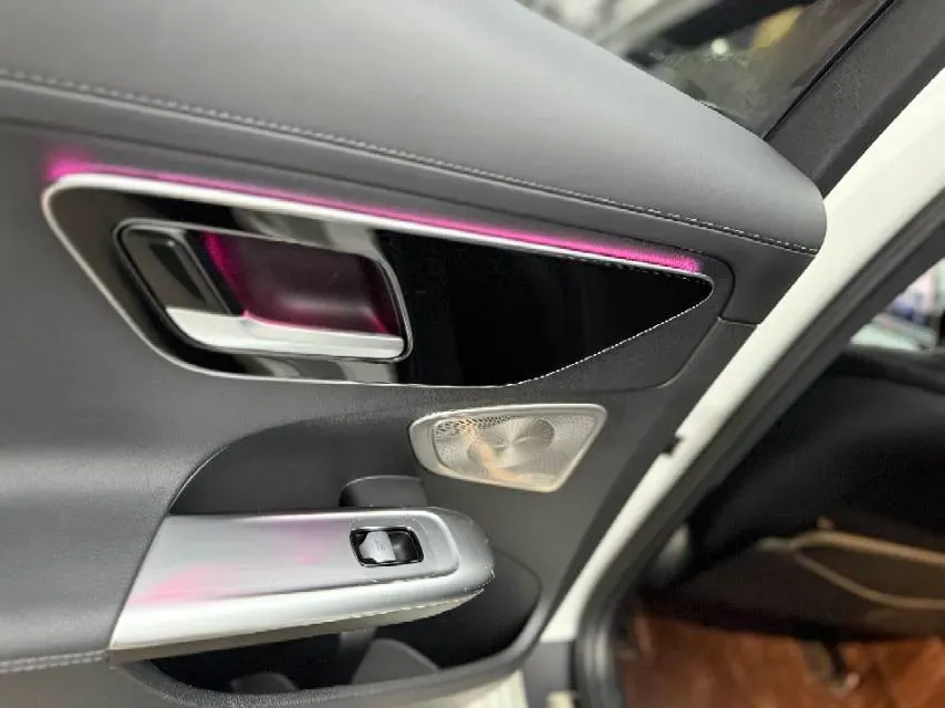 2023 Mercedes-Benz C Class 1.5T 170HP L4 9AT,autocango,china used car exporter,china ev exporter,chinese used car exporter,chinese used ev exporter