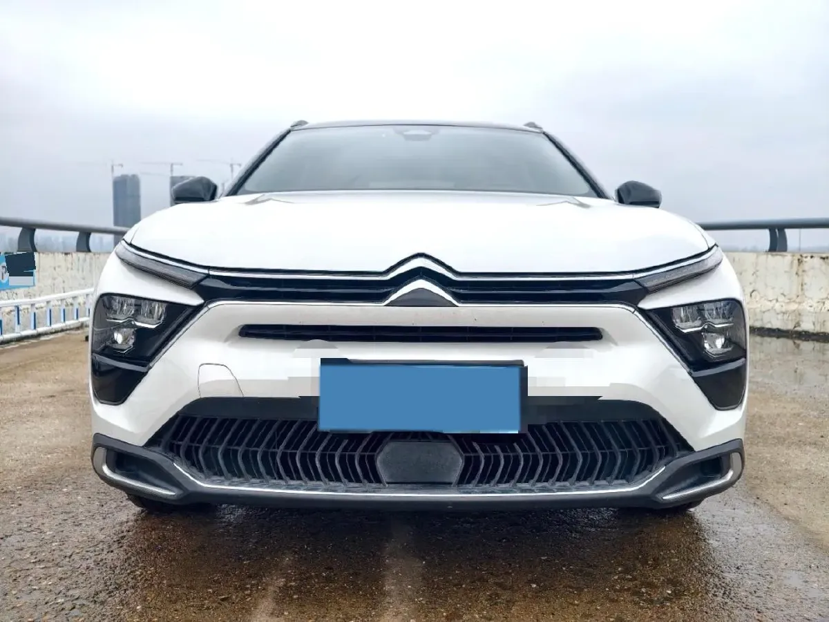 2022 Citroen C5 X 1.6T 175HP L4 8AT,autocango,china used car exporter,china ev exporter,chinese used car exporter,chinese used ev exporter