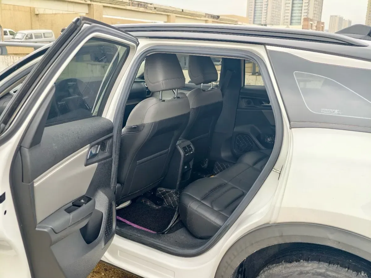 2022 Citroen C5 X 1.6T 175HP L4 8AT,autocango,china used car exporter,china ev exporter,chinese used car exporter,chinese used ev exporter