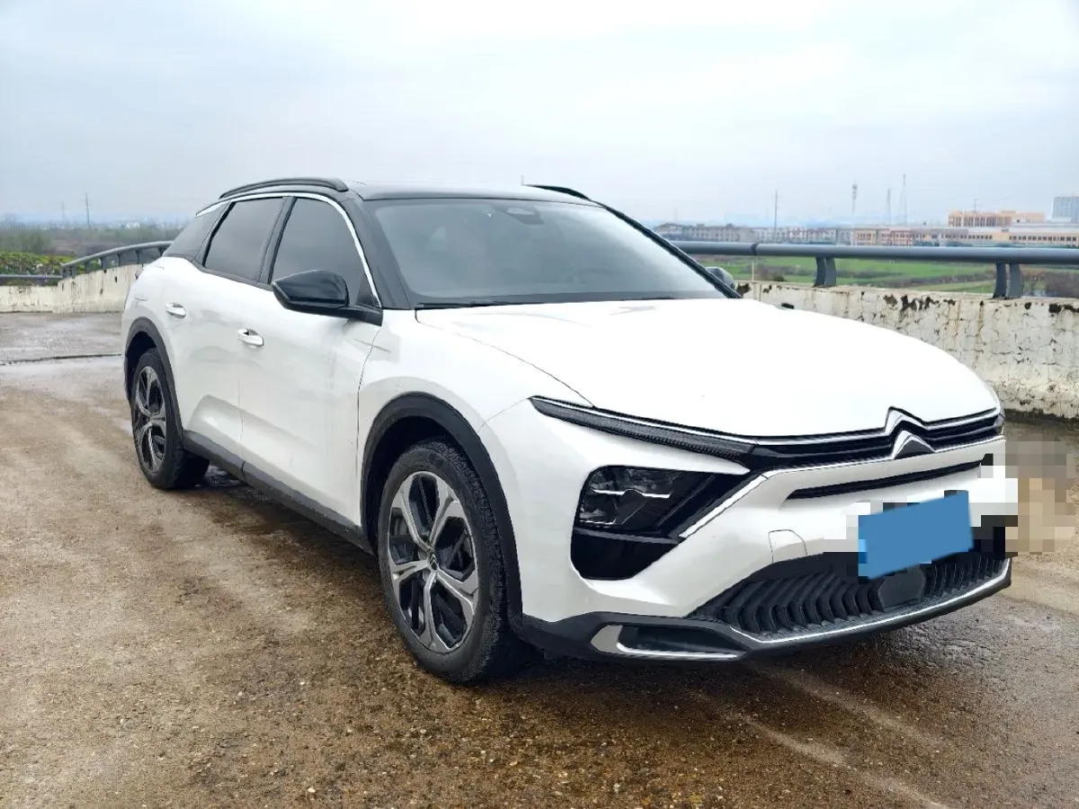 2022 Citroen C5 X 1.6T 175HP L4 8AT,autocango,china used car exporter,china ev exporter,chinese used car exporter,chinese used ev exporter