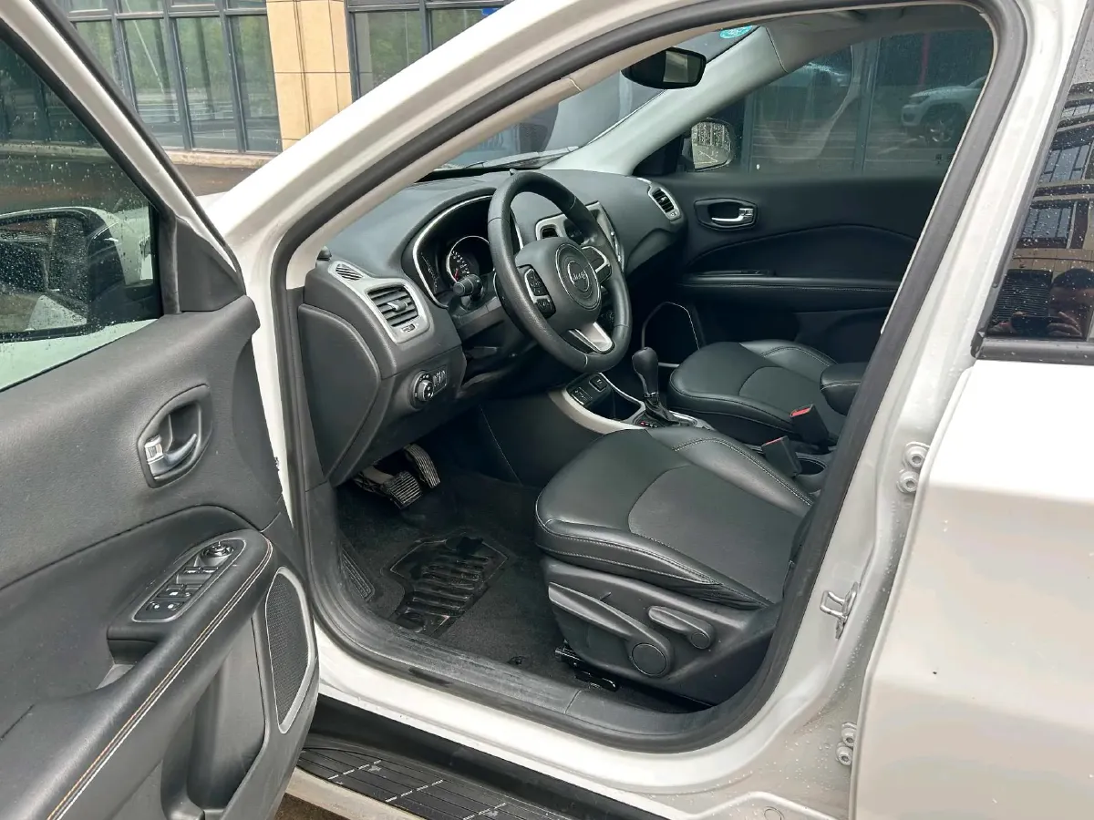 2019 Jeep Compass 1.3T 173HP L4 7DCT,autocango,china used car exporter,china ev exporter,chinese used car exporter,chinese used ev exporter