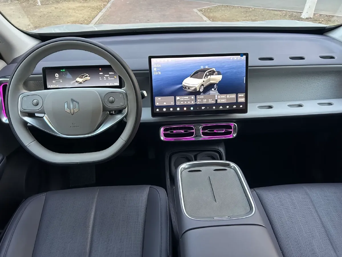 2025 Leapmotor B10 BEV 67.1KWH,autocango,china used car exporter,china ev exporter,chinese used car exporter,chinese used ev exporter