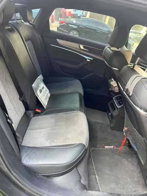 2021 Audi A6L 2.0T 190HP L4 7DCT,autocango,china used car exporter,china ev exporter,chinese used car exporter,chinese used ev exporter