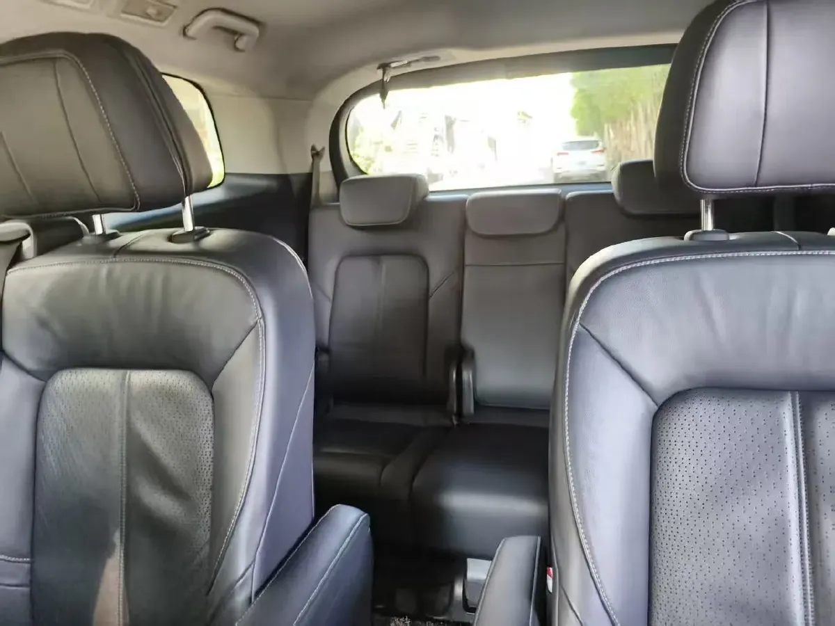 2021 GAC Trumpchi M8 2.0T 252HP L4 8AT,autocango,china used car exporter,china ev exporter,chinese used car exporter,chinese used ev exporter