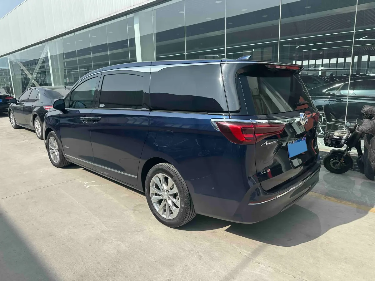 2021 Buick GL8 2.0T 237HP L4 9AT,autocango,china used car exporter,china ev exporter,chinese used car exporter,chinese used ev exporter