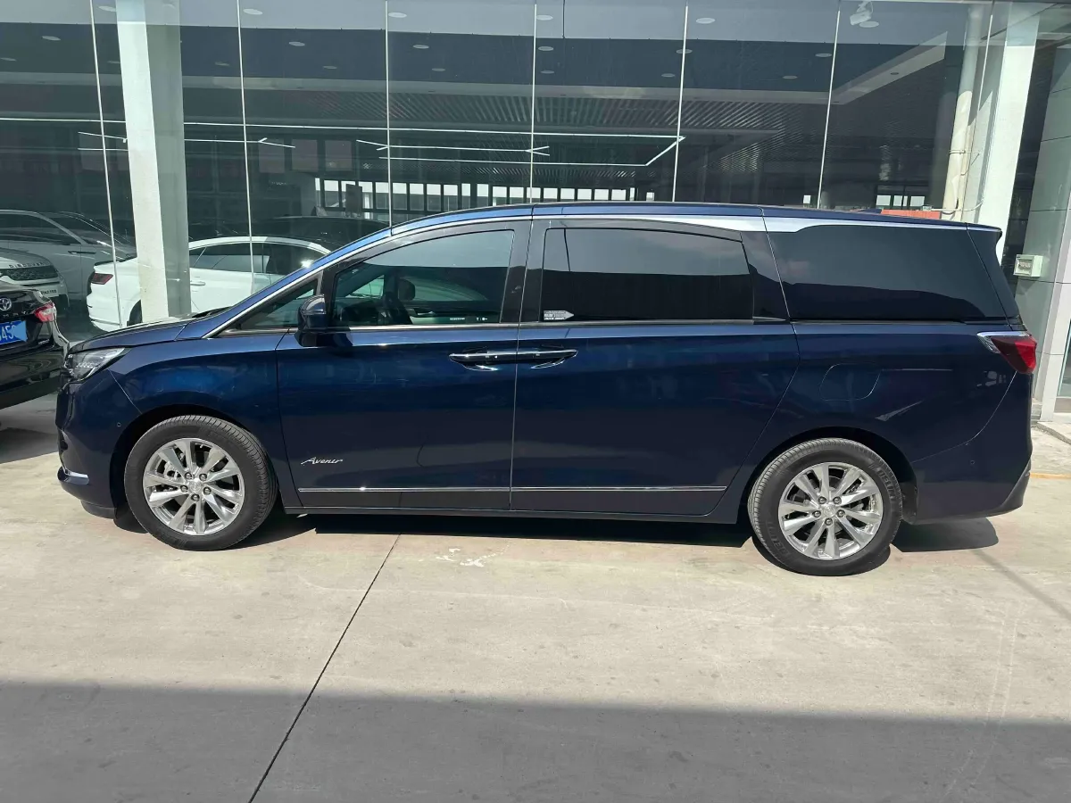 2021 Buick GL8 2.0T 237HP L4 9AT,autocango,china used car exporter,china ev exporter,chinese used car exporter,chinese used ev exporter