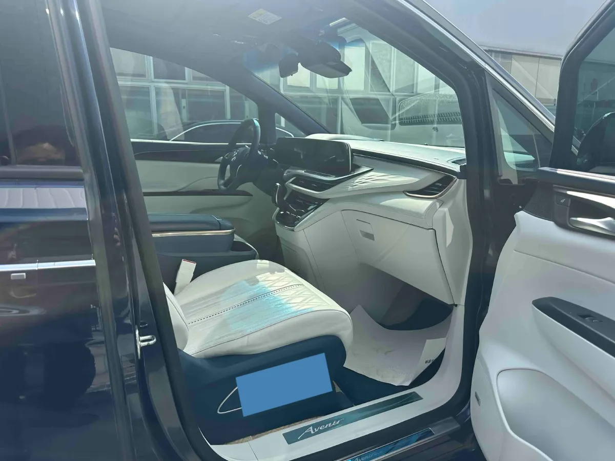 2021 Buick GL8 2.0T 237HP L4 9AT,autocango,china used car exporter,china ev exporter,chinese used car exporter,chinese used ev exporter