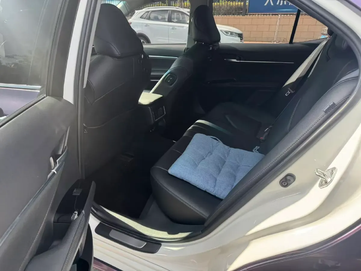 2021 Toyota Camry 2.0L 178HP L4 CVT,autocango,china used car exporter,china ev exporter,chinese used car exporter,chinese used ev exporter