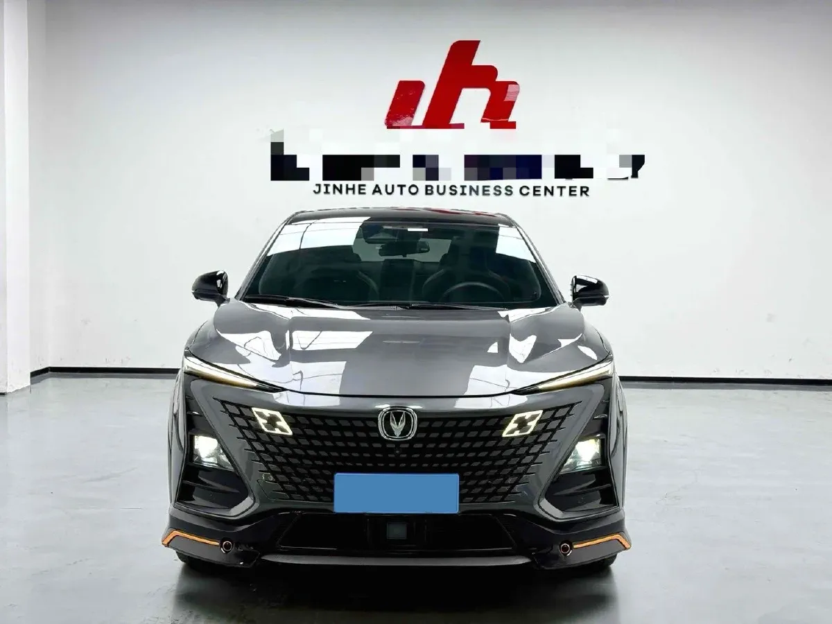 2022 ChangAn UNI-T 1.5T 188HP L4 7DCT,autocango,china used car exporter,china ev exporter,chinese used car exporter,chinese used ev exporter