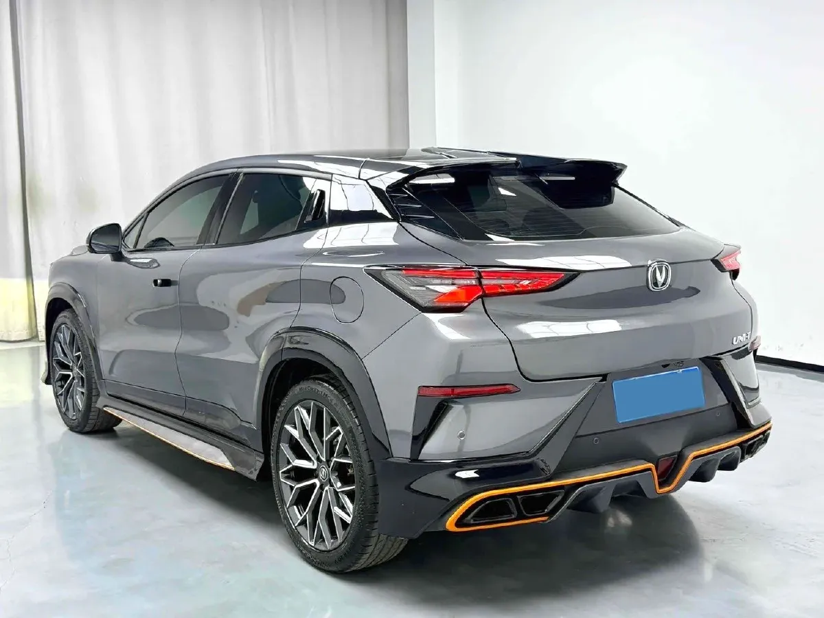 2022 ChangAn UNI-T 1.5T 188HP L4 7DCT,autocango,china used car exporter,china ev exporter,chinese used car exporter,chinese used ev exporter