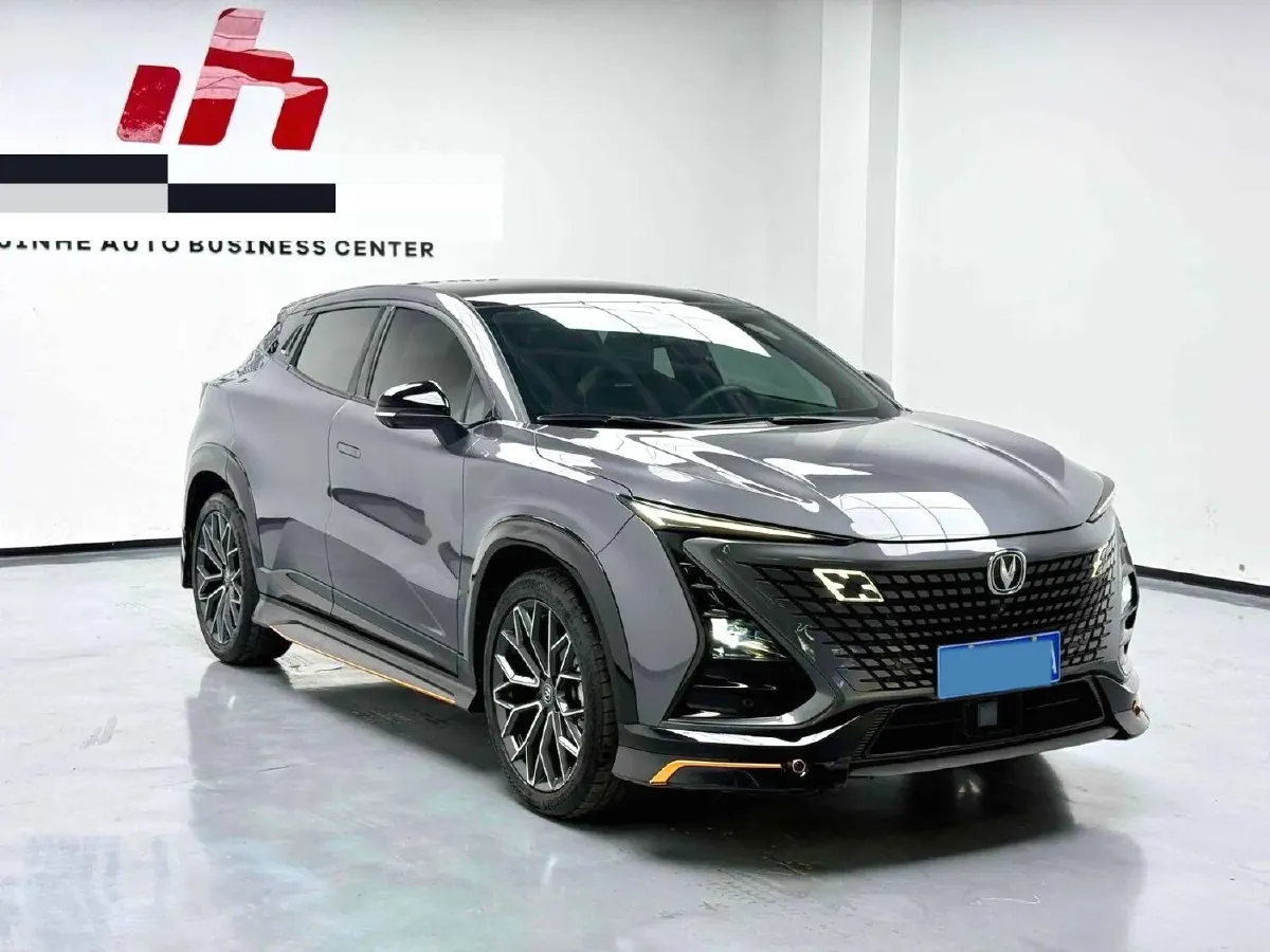 2022 ChangAn UNI-T 1.5T 188HP L4 7DCT,autocango,china used car exporter,china ev exporter,chinese used car exporter,chinese used ev exporter
