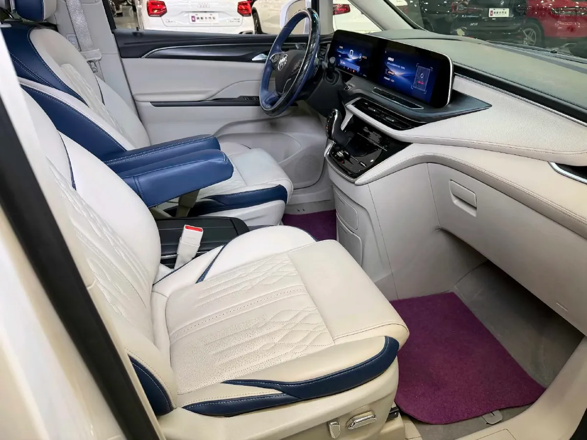 2023 Buick GL8 2.0T 237HP L4 9AT,autocango,china used car exporter,china ev exporter,chinese used car exporter,chinese used ev exporter