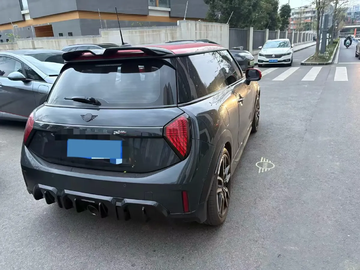 2025 MINI JCW 2.0T 231HP L4 7DCT,autocango,china used car exporter,china ev exporter,chinese used car exporter,chinese used ev exporter