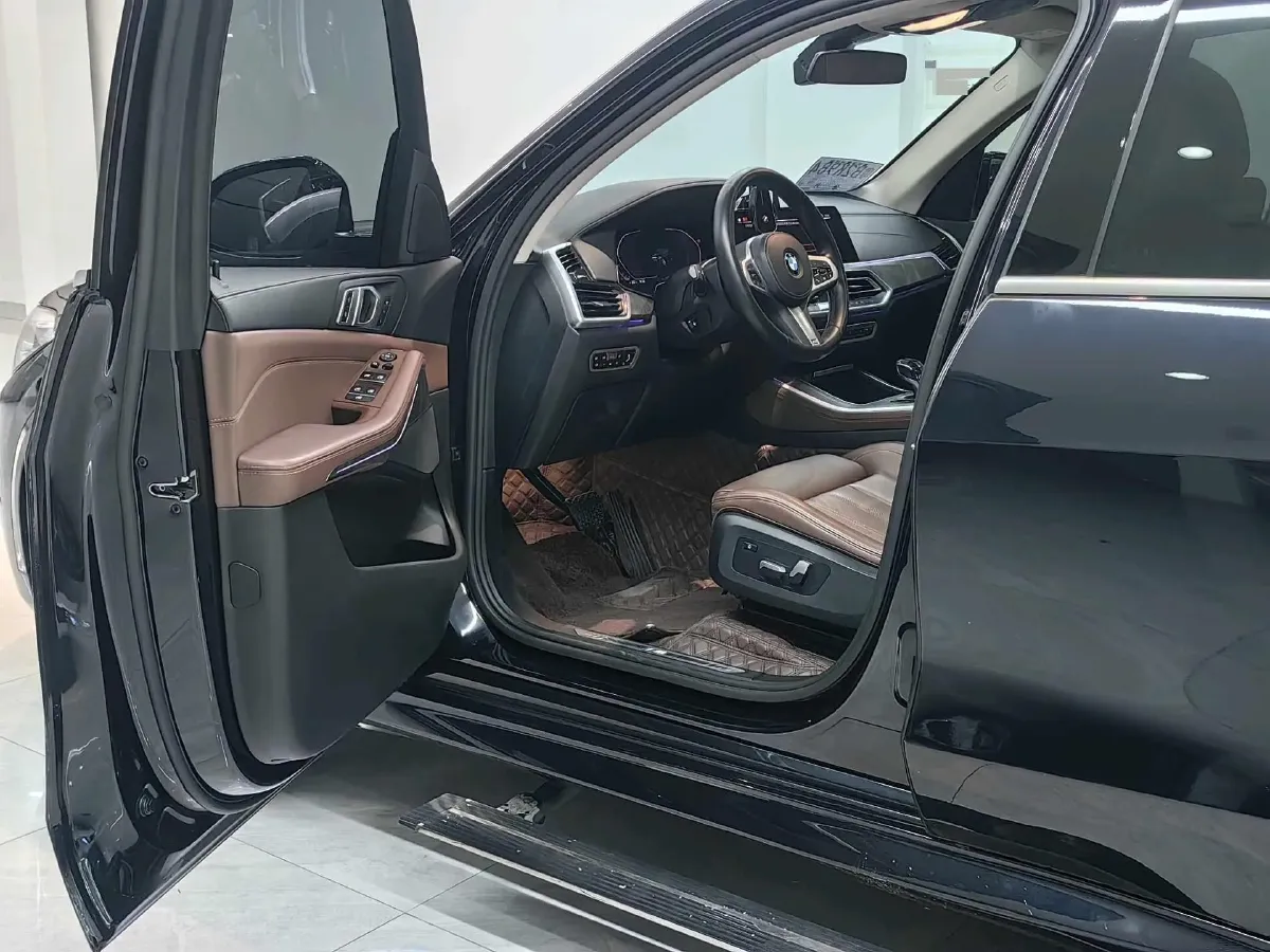 2021 BMW X5 2.0T 265HP L4 8AT,autocango,china used car exporter,china ev exporter,chinese used car exporter,chinese used ev exporter