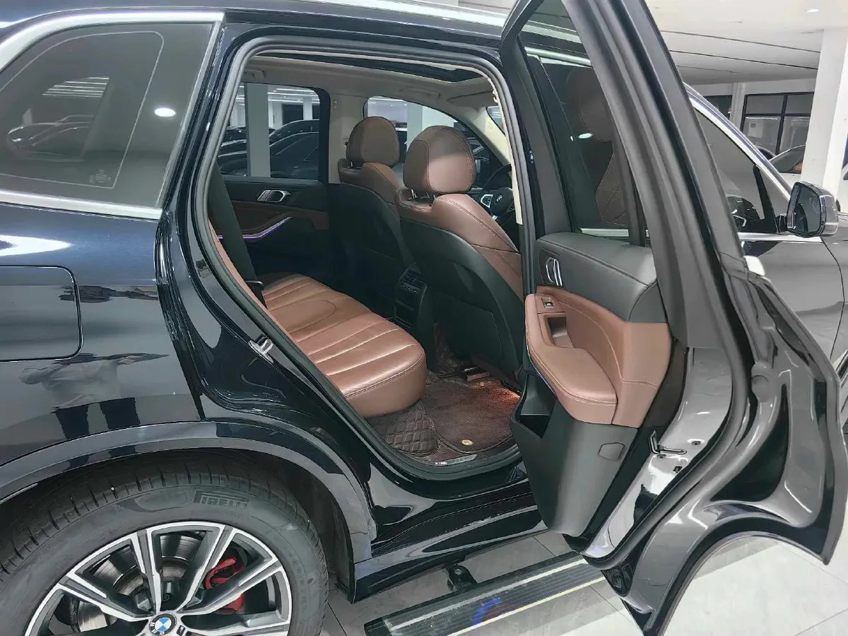 2021 BMW X5 2.0T 265HP L4 8AT,autocango,china used car exporter,china ev exporter,chinese used car exporter,chinese used ev exporter